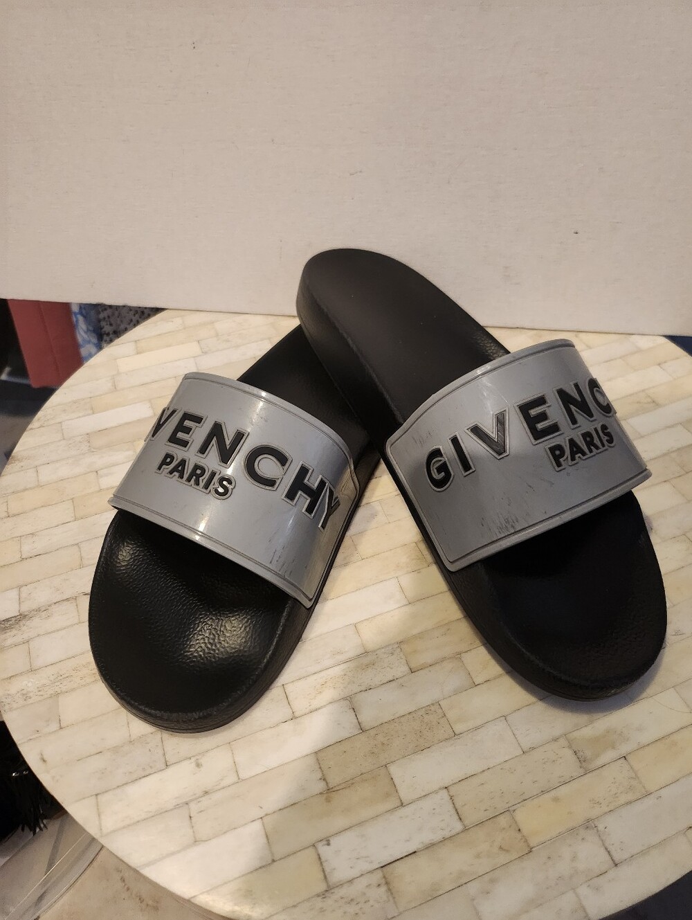 Givenchy Silver Rubber Black Logo Print Slide On Pool Sandal Flip Flop Flat
